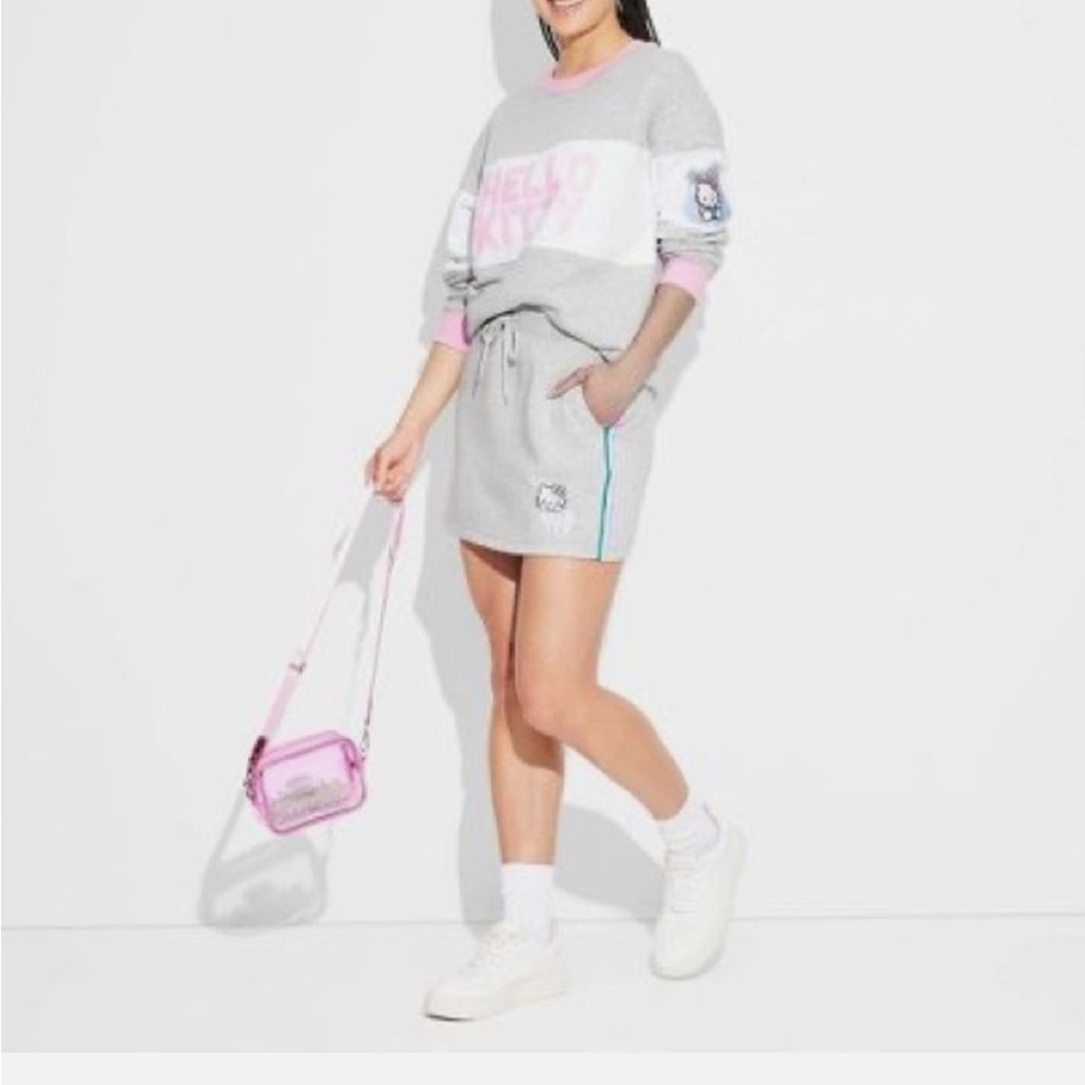 Women's Hello Kitty Color-block Mini Graphic Skirt -
Heather Gray 🆕